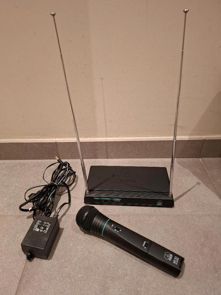 AKG WMS51 wireless microfoon, Musique & Instruments, Microphones, Comme neuf, Micro chant, Sans fil, Enlèvement