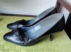 Zeer mooie zwarte leren schoenen met strik van 5 1/2, Gedragen, Zwart, Pumps