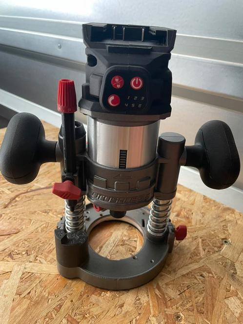 Parkside performance bovenfrees ( verz. Incl), Doe-het-zelf en Bouw, Gereedschap | Freesmachines, Zo goed als nieuw, Accu, Bovenfrees