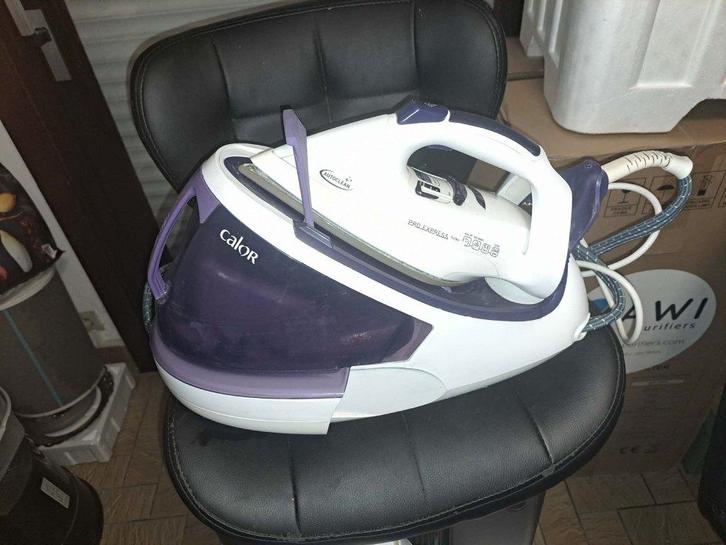 TEFAL PRO EXPRESS STOOMGENERATOR TE KOOP!, Elektronische apparatuur, Strijkijzers en Strijkplanken, Gebruikt, Strijkijzer met snoer