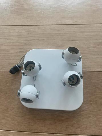 Plafondlamp met 4 lichtpunten voor ledspots beschikbaar voor biedingen