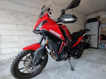 ALMOST NEW Moto Morini X-Cape 650 WITH BAGS AND ACCESSORIES!