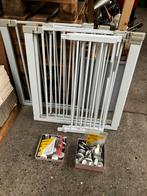 Safety 1st traphekjes wit U-pressure fit Easy close metal, Kinderen en Baby's, Traphekjes, Ophalen of Verzenden, Zo goed als nieuw