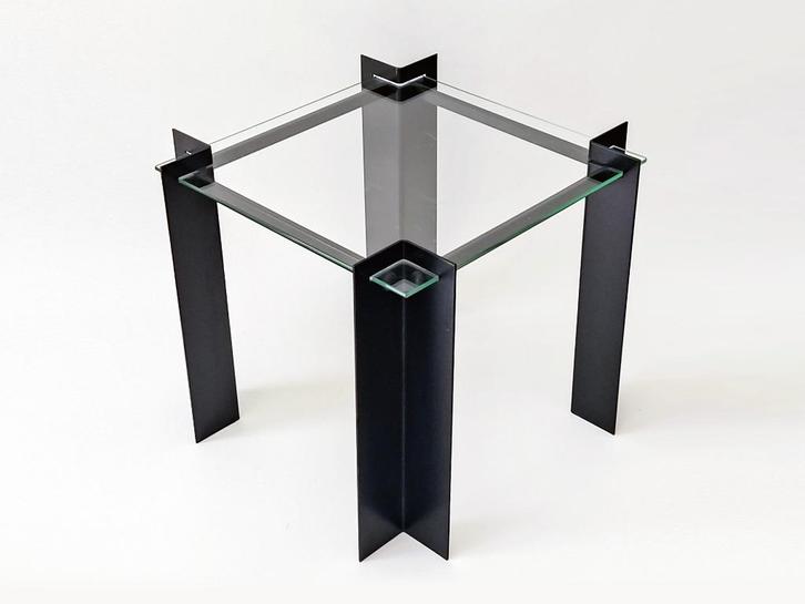 bijzettafel post modern, Huis en Inrichting, Tafels | Bijzettafels, Gebruikt, Vierkant, Minder dan 45 cm, Minder dan 55 cm, Metaal of Aluminium