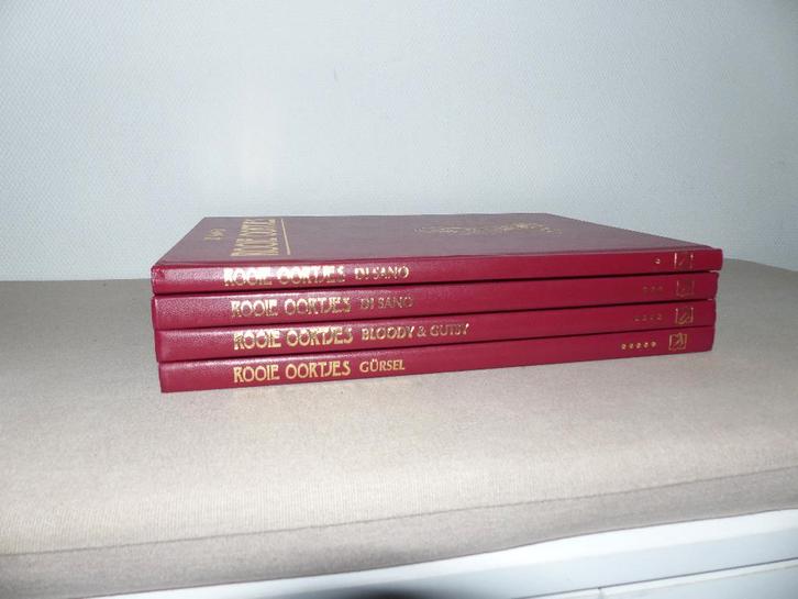 Albums de compilation d'écouteurs rouges pour 8 €/pièce, Livres, BD, Comme neuf, Enlèvement ou Envoi