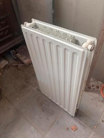 Enkele radiator beschikbaar voor biedingen