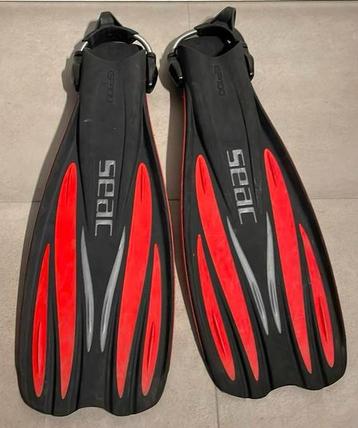 Vinnen Seac GP100 maat M-L met springstraps beschikbaar voor biedingen