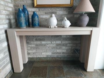 eiken console/haltafel beschikbaar voor biedingen