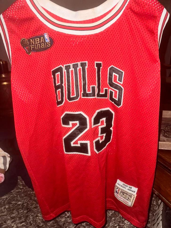 Michael Jordan Chicago Bulls Jersey 1997 1998, Sport en Fitness, Basketbal, Zo goed als nieuw, Ophalen