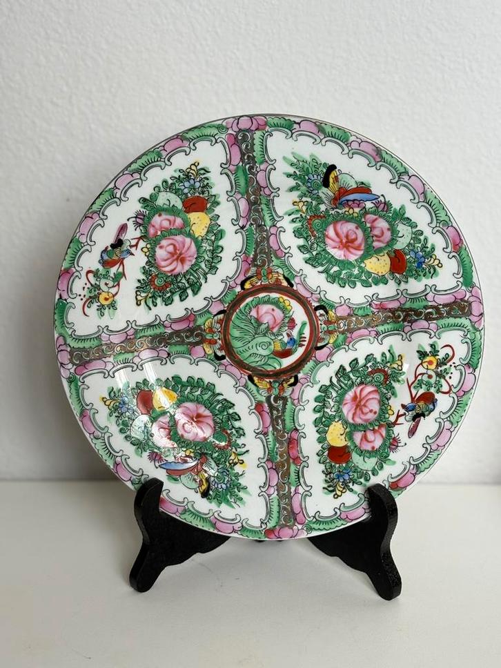 assiette décorative chinoise vintage en forme de médaillon, Antiquités & Art, Antiquités | Céramique & Poterie, Enlèvement ou Envoi