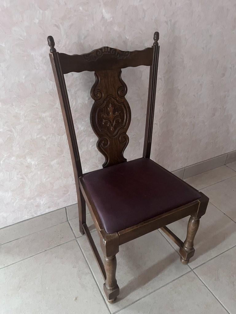 2 stoelen in klassieke Mechelse neorenaissance-stijl, Ophalen