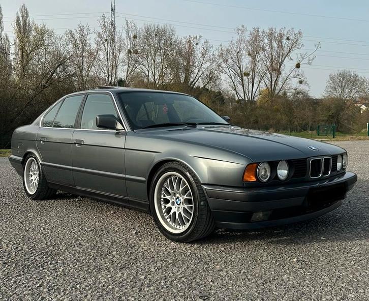 Bmw E34 Oldtimer 524TD, Autos, BMW, Particulier, Série 5, Bluetooth, Diesel, Berline, 5 portes, Boîte manuelle, Argent ou Gris