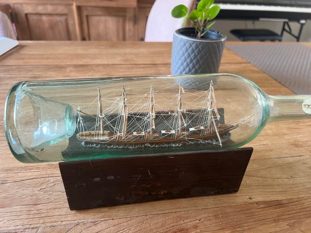 Zeilboot in glazen fles, Ophalen, Gebruikt