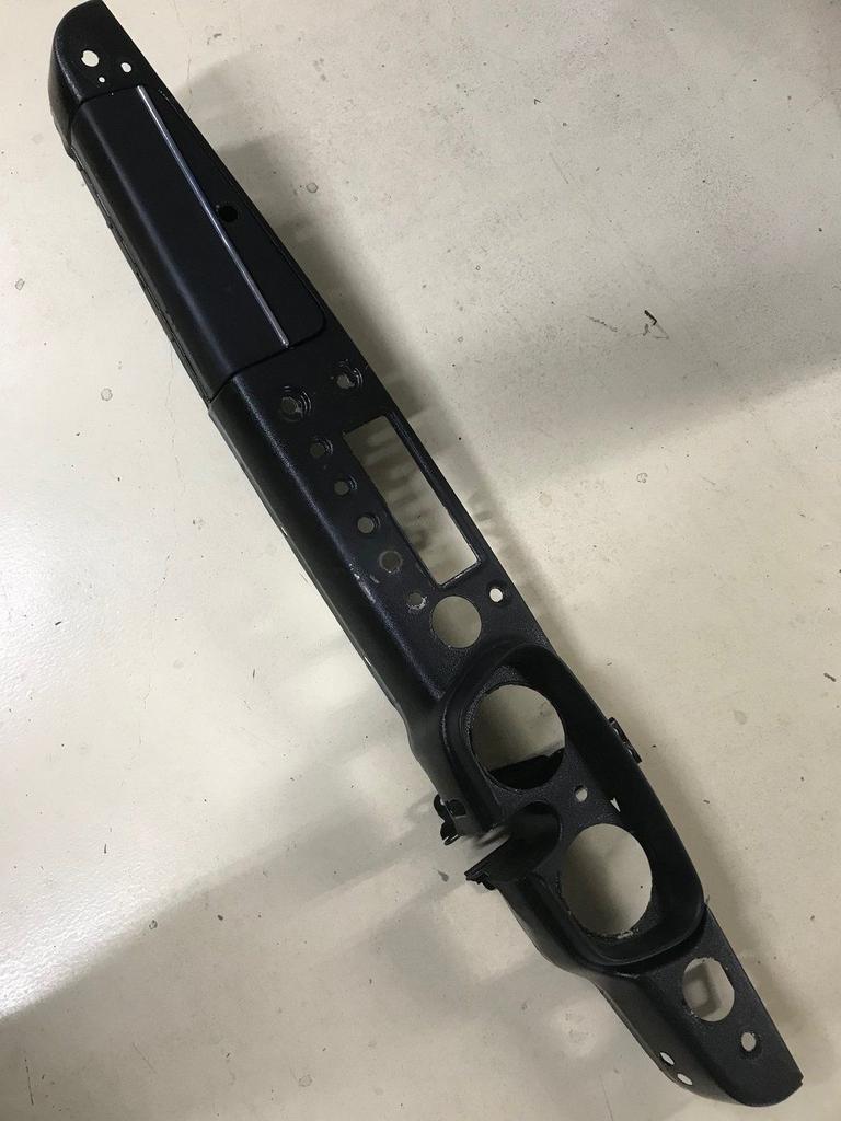 MGB en MGC steel dashboard  RHD , original 1963-1968, Autos : Pièces & Accessoires, Carrosserie & Tôlerie, MG, Avant, Utilisé