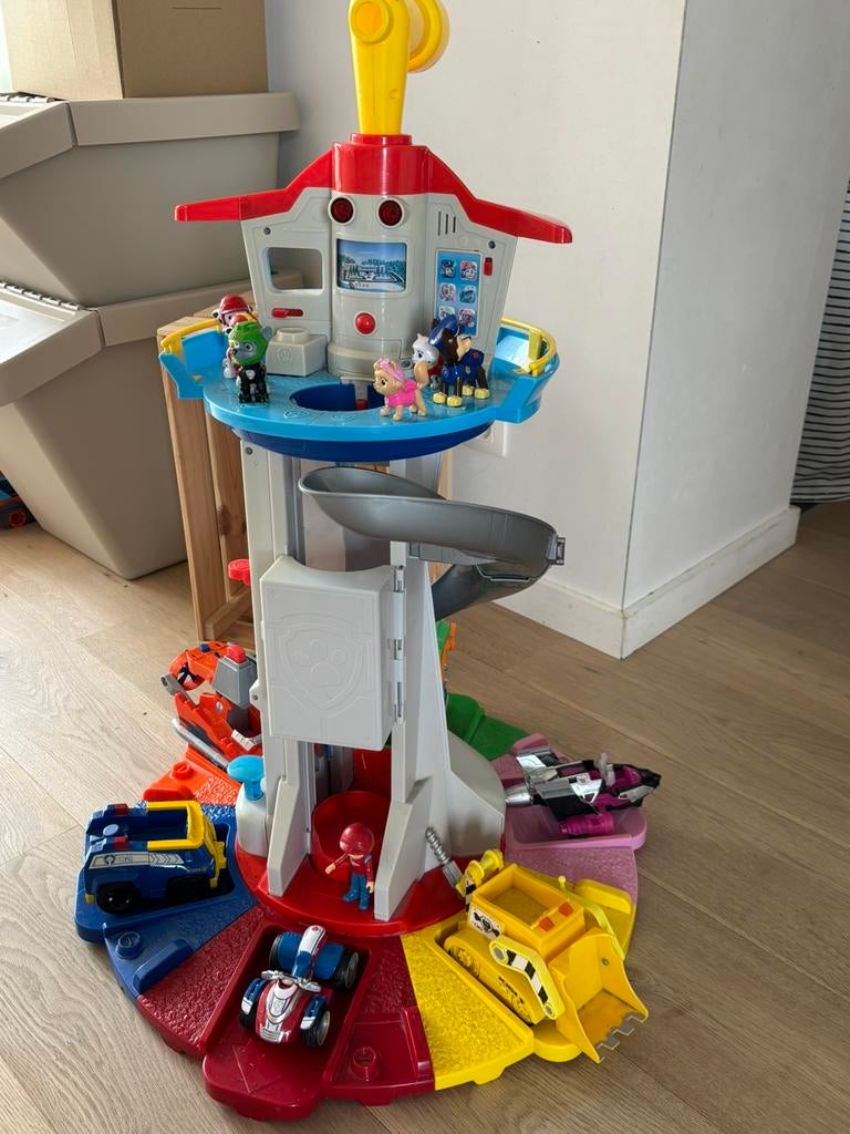 Paw Patrol toren, Ophalen, Zo goed als nieuw