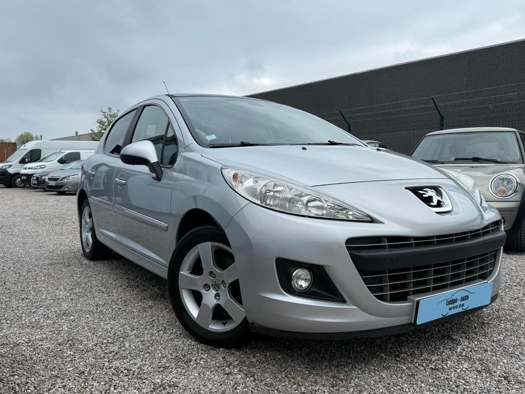 Peugeot 207 essence automatique, Auto's, Peugeot, Particulier, Automatische klimaatregeling, Benzine, Berline, 5 deurs, Automaat