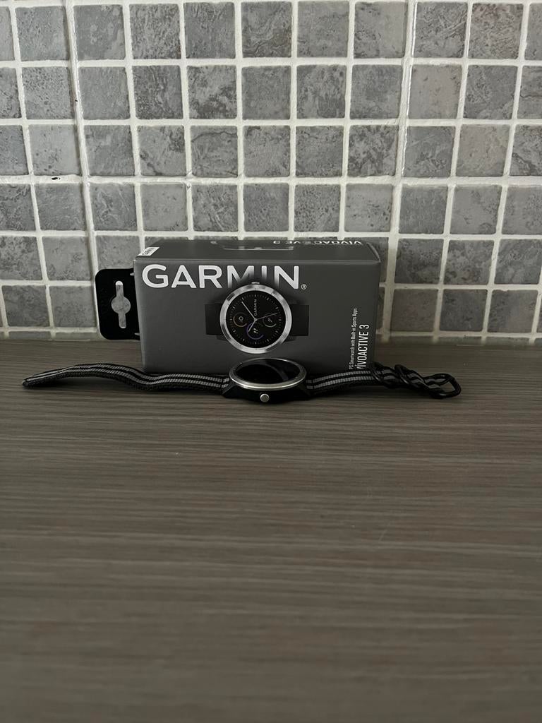 GARMIN VIVOACTIVE 3, Ophalen, Waterdicht, Hoogte, Zo goed als nieuw