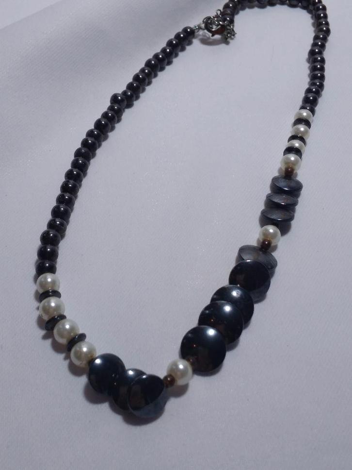 Collier vintage avec hématite et perles, Bijoux, Sacs & Beauté, Colliers, Neuf, Pierre ou Minéral, Noir, Avec pendentif, Réglable