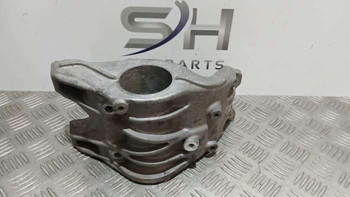 Support cardan d'un Mercedes A-Klasse, Autos : Pièces & Accessoires, Freins & Transmission, Mercedes-Benz, Utilisé, 3 mois de garantie