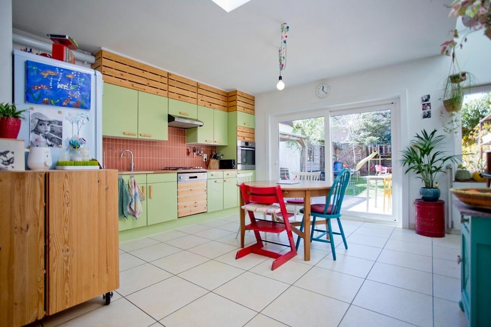 Instapklaar huis met 4 slaapkamers en zonnige tuin, Immo, 765 UC, 197 kWh/m²/jaar, Roeselare, Tot 200 m²