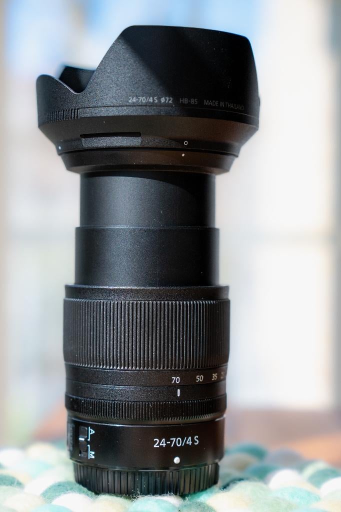 Nikon Z 24-70mm F4 S in nieuwstaat, Audio, Tv en Foto, Foto | Lenzen en Objectieven, Ophalen of Verzenden, Zo goed als nieuw, Standaardlens