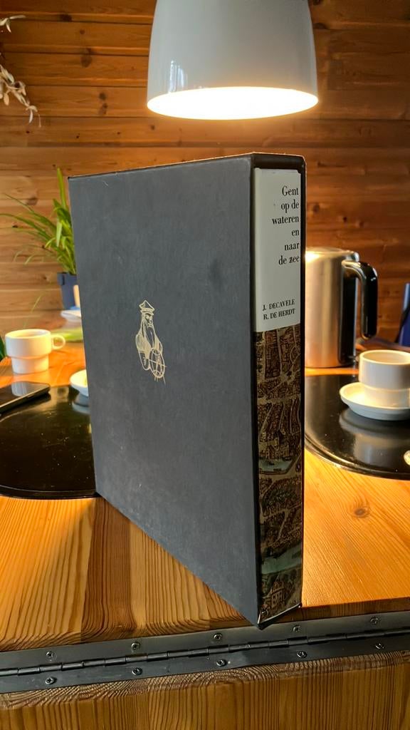 Mercatorfonds uitgave Over Gent  en zijn wateren, Boeken, Ophalen, Zo goed als nieuw