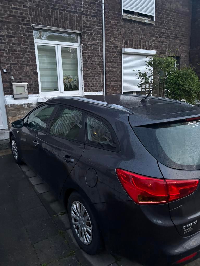 Kia cee’d SW 1.6 CRDi – 2014 – Diesel – Très économique, Auto's, Kia, Voorwielaandrijving, Euro 5, Overige kleuren, Leder