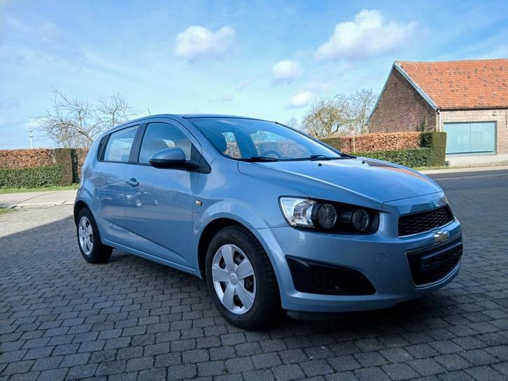 Chevrolet Aveo 1.2i Airco euro5, Autos, Chevrolet, Particulier, Aveo, ABS, Airbags, Air conditionné, Verrouillage central, Cruise Control