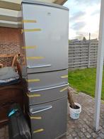 Ijskast met diepvries en dranklade, Elektronische apparatuur, Koelkasten en IJskasten, Ophalen, 150 tot 200 liter, 160 cm of meer