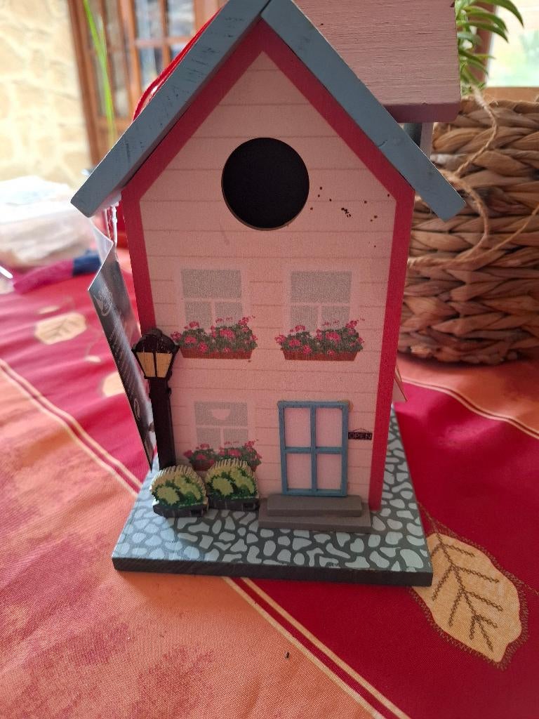 Nichoirs 2 modèles différents, Jardin & Terrasse, Maisons & Bains d'oiseaux, Enlèvement, Neuf