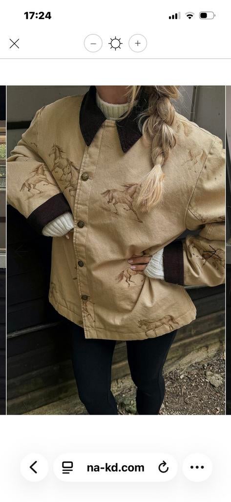 Op zoek naar dit jasje in maat M of L, Kleding | Dames, Jassen | Winter, Ophalen, Zo goed als nieuw, Maat 38/40 (M)