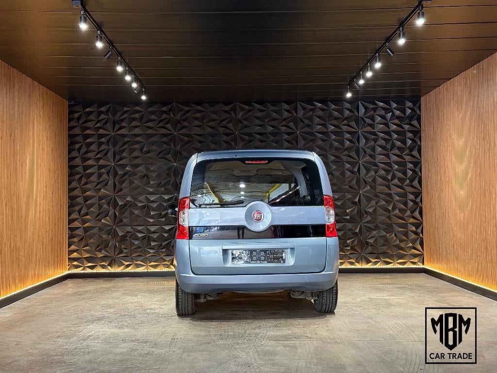 ✅ Fiat Qubo 1.4i 12 Maanden GARANTIE Airco, Auto's, Voorwielaandrijving, Euro 5, 1360 cc, Zwart