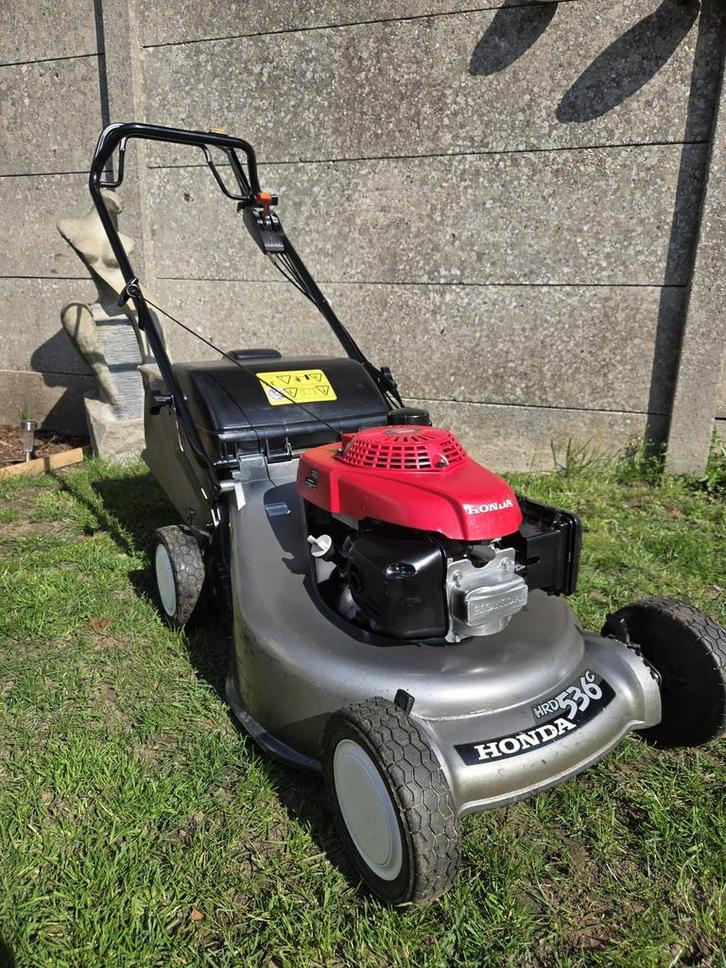 Grasmaaier Honda HRD 536 zelftrekker 3 versnellingen, Tuin en Terras, Grasmaaiers, Zo goed als nieuw, Benzine-grasmaaier, 50 cm of meer