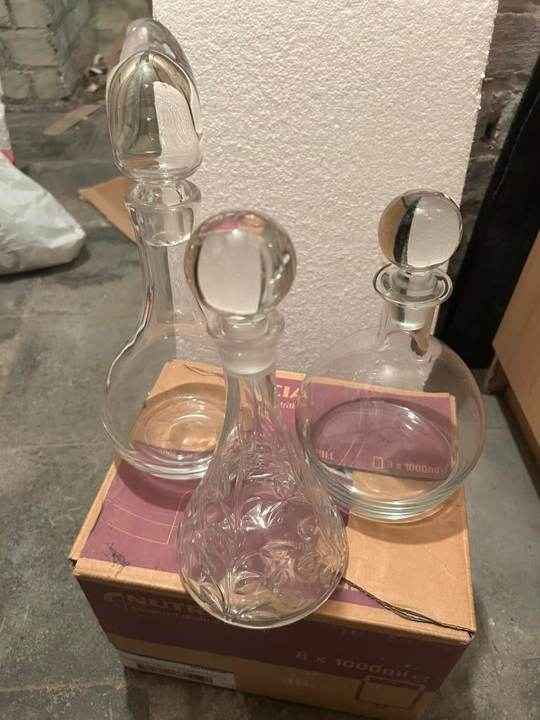 Carafes, Enlèvement, Comme neuf