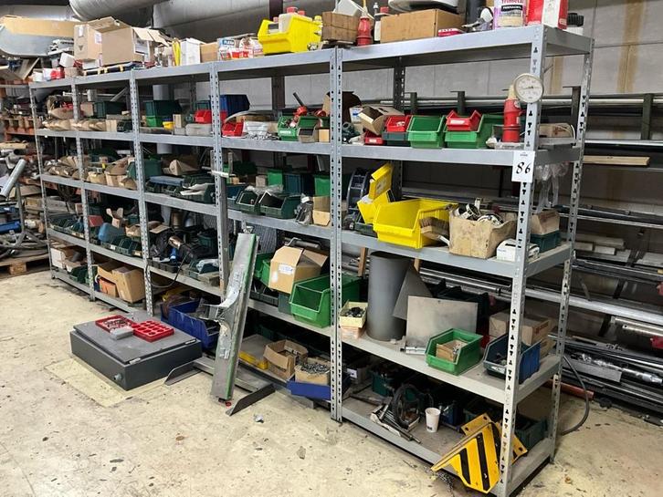 Fastening material, Articles professionnels, Machines & Construction | Industrie & Technologie