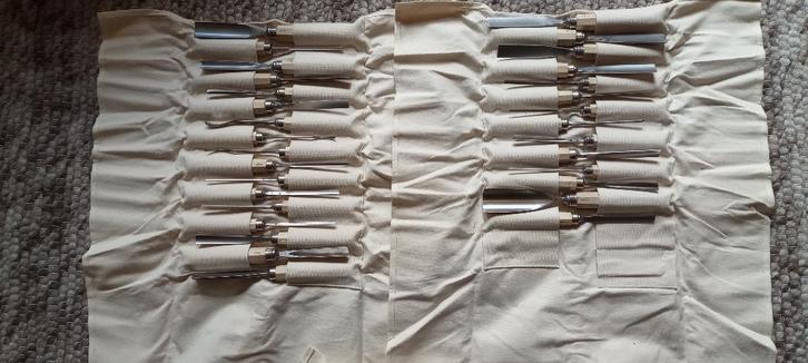 Set van 31 topkwaliteit gutsen en beitels (Dastra), Doe-het-zelf en Bouw, Gereedschap | Handgereedschap, Zo goed als nieuw, Ophalen