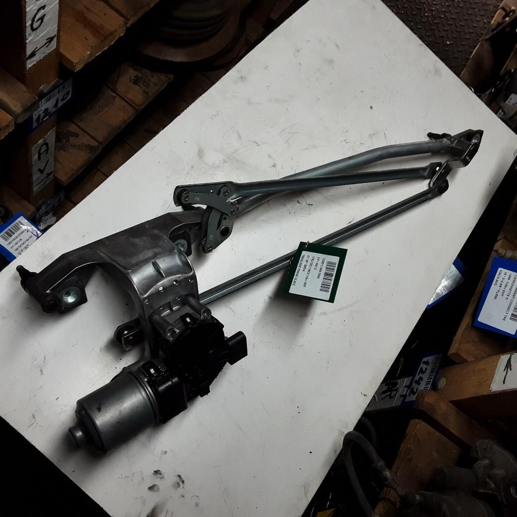 MECANISME ESSUIE-GLACE Focus C-Max (33970206003M5117504AG), Mevr. I. Hauben, Rue de l'Espoir 34 34
4030  GRIVEGNÉE, BE, Info@Collignon.be