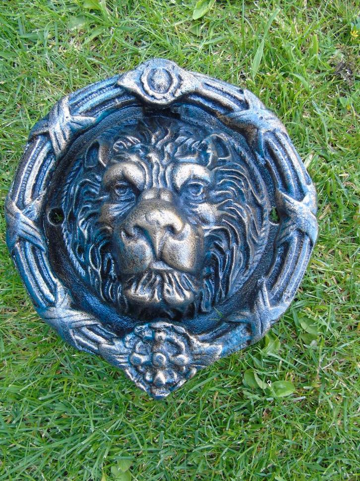 Bronzen gepatineerde gietijzeren leeuwendeurklopper, Tuin en Terras, Tuinwanddecoratie, Nieuw, Ophalen of Verzenden