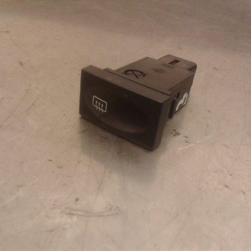 INTERRUPTEUR DEGIVRAGE LUNETTE ARRIÈRE Korando Cabrio (KJ), Utilisé, SsangYong