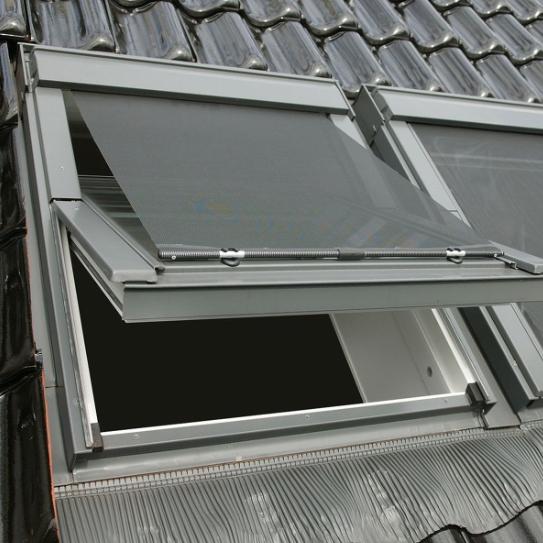 Pare-brise extérieur manuel VELUX pour fenêtre GGL U04 2 p, Bricolage & Construction, Vitres, Châssis & Fenêtres, Utilisé, Autres types