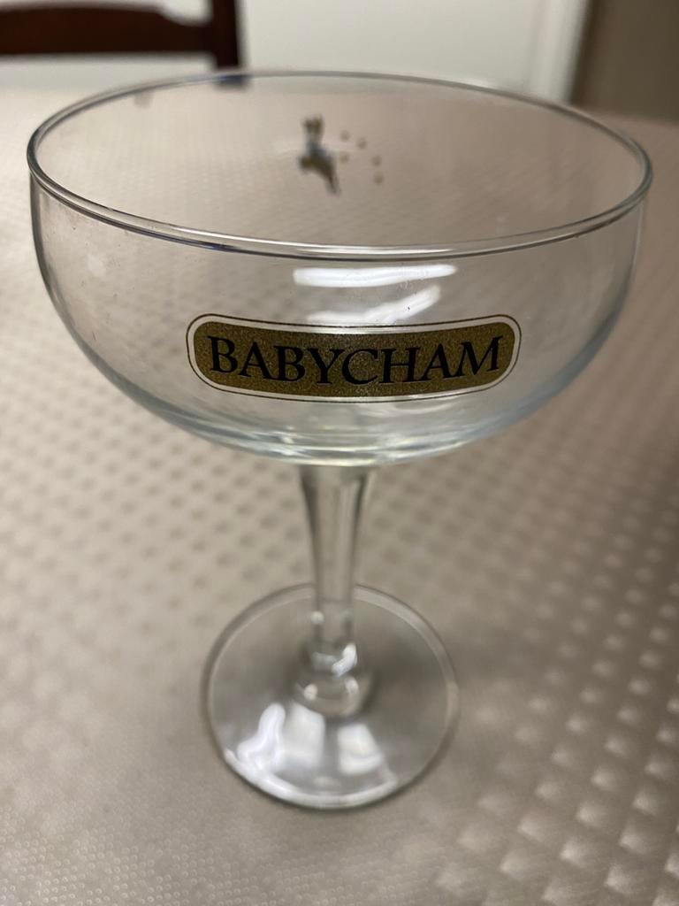 Babycham verzamelglas, Enlèvement