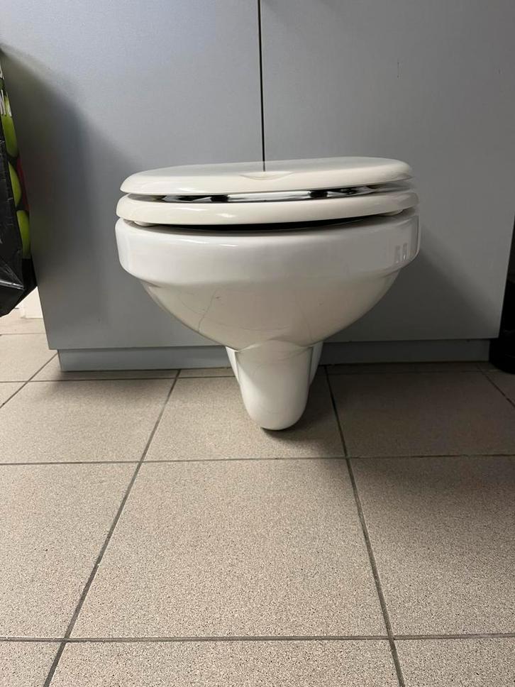 Sphinx hangtoilet, Doe-het-zelf en Bouw, Sanitair, Gebruikt, Toilet, Ophalen