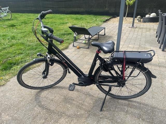 zeer nette GAZELLE VENTO c7 400wh accu mt 57, Fietsen en Brommers, Elektrische fietsen, Ophalen, Gebruikt, 50 km per accu of meer