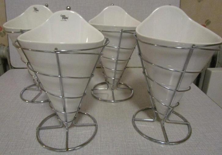 Frietzak met standaard COSY TRENDY - 4 stuks - OPRUIM, Huis en Inrichting, Keuken | Servies, Zo goed als nieuw, Overige typen