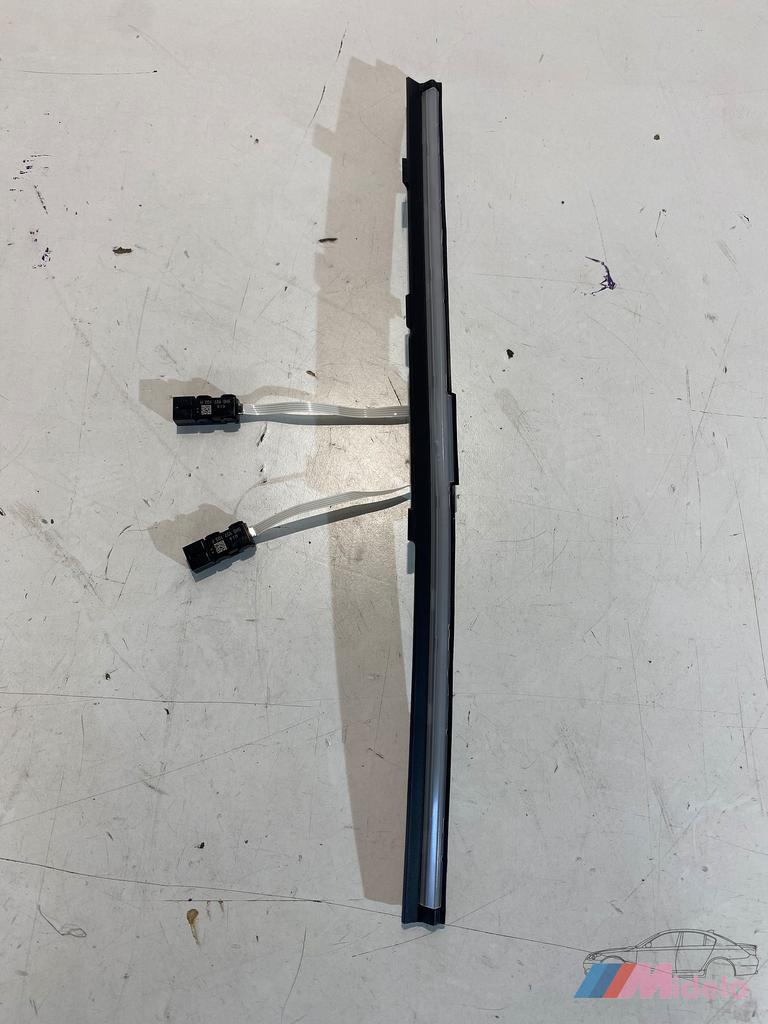 VW GOLF VIII SIERSTRIP DASHBOARD MET LICHT 5H1947096, Auto-onderdelen, Interieur en Bekleding, Volkswagen, Gebruikt, Ophalen of Verzenden