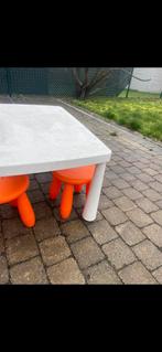 GRATIS witte tafeltje met 2 krukjes, Ophalen, Gebruikt
