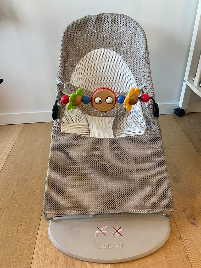 Babybjorn wipstoel met speelboog, Ophalen, Zo goed als nieuw, Wipstoel