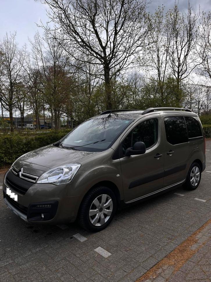 Te koop : Citroën Berlingo 1.2 Benzine, Auto's, Citroën, Particulier, Berlingo, ABS, Airbags, Airconditioning, Apple Carplay, Automatische klimaatregeling