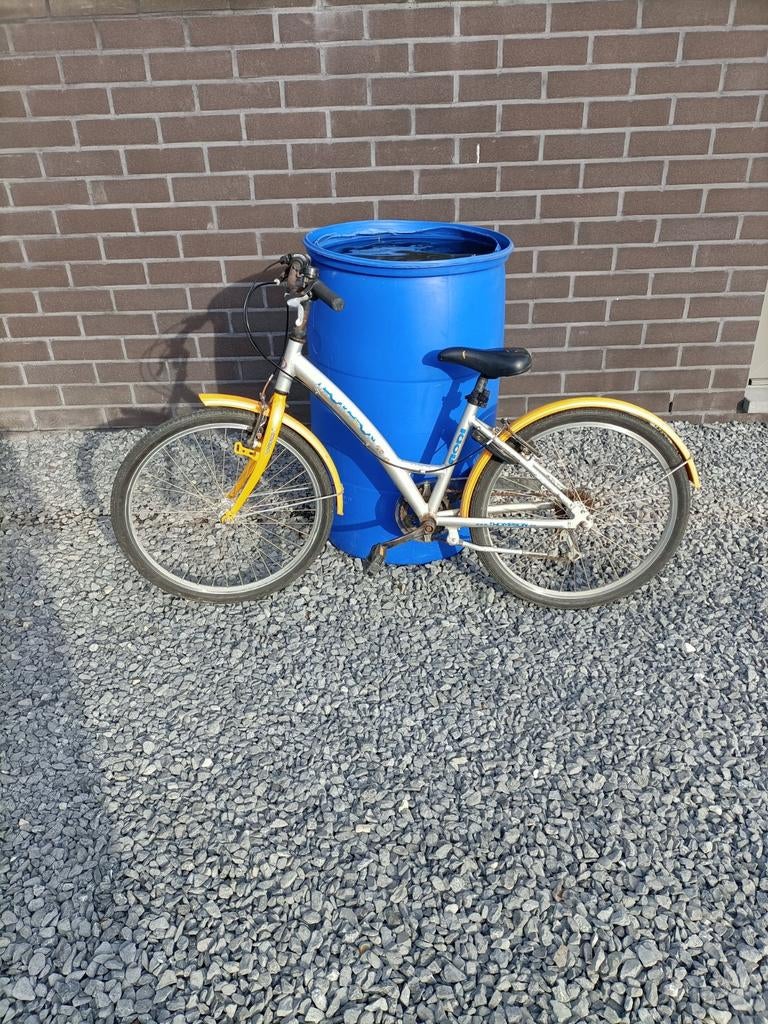 Vélo Thompson pour filles 24 avec 6 vitesses, bon frein, Vélos & Vélomoteurs, Enlèvement, Comme neuf, Autres marques, Vitesses