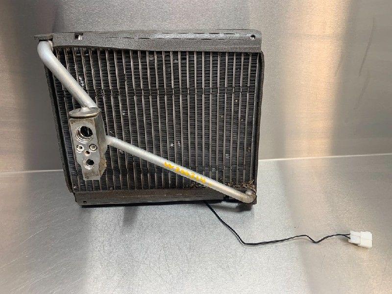 AIRCOVERDAMPER Mitsubishi Outlander (CW) (01-2006/11-2012), Gebruikt, Mitsubishi